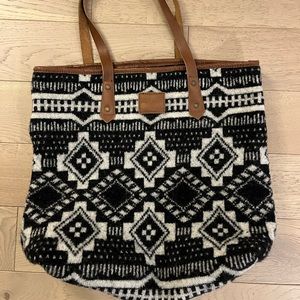 TNA wool bag